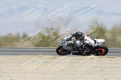 media/Apr-20-2025-CVMA (Sun) [[39090e8767]]/Race 9-Formula LW Twins Shootout/